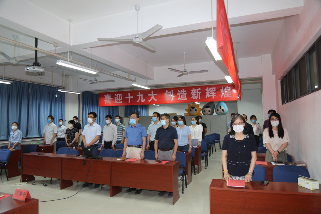 2ceadd0d3e21405e8561cece9a44c993.jpg 电竞比分