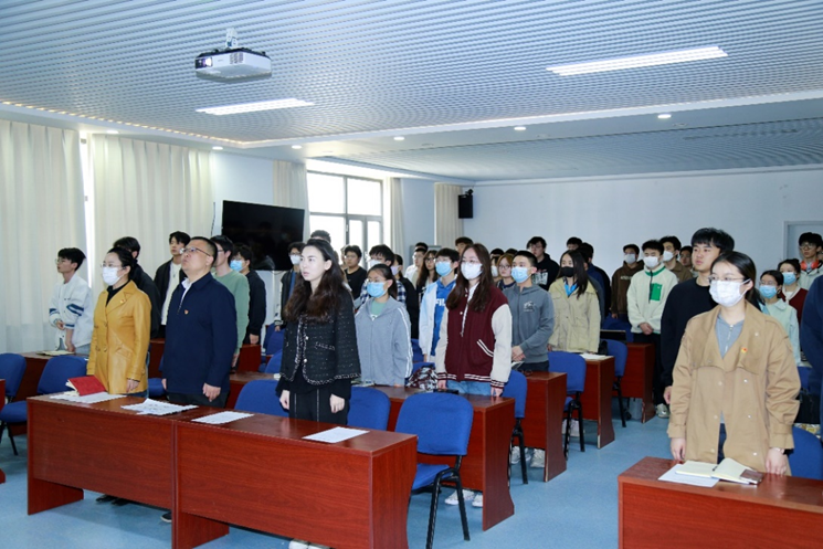 dd4d298e59a1415691bcb200713b8362.png 电竞比分