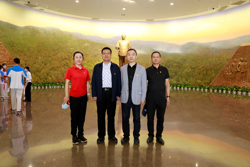 9ec43f118c4842e28e64a555ec5efae9.png 电竞比分