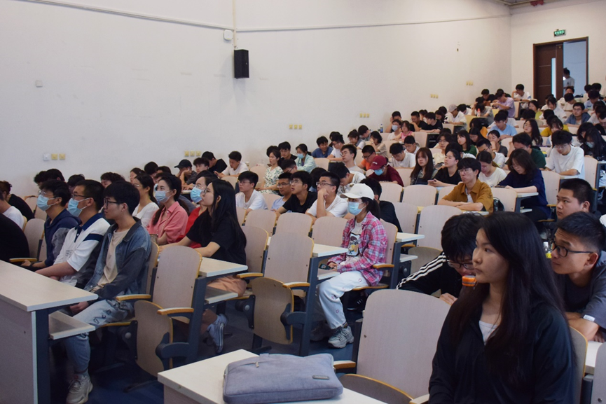 c5579fccbe87444da29bf4714f339e12.png 电竞比分